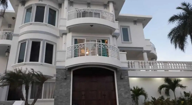 Paradise in Coral View Roatan, 预订 酒店 罗阿坦 露丹