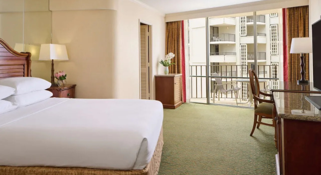 Двухместный клубный номер с видом на город OUTRIGGER Waikiki Beach Resort