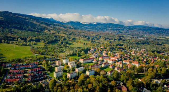 Apartament LENA III Deluxe, Забронировать Апартаменты/квартира Апартаменты Коваров, рядом с The Lower Silesia Monuments' Miniatures Park, Апартаменты/квартира