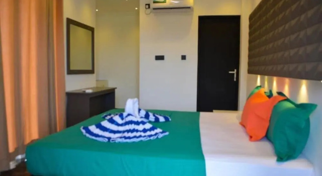 Radiance Hotel, Prenota Hotel Trincomalee Distretto di Trincomalee