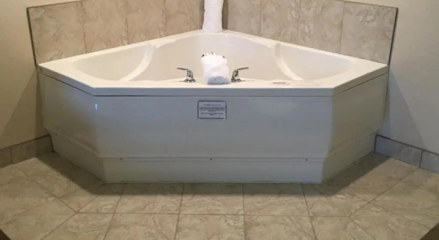 Номер Executive St. Albert Inn & Suites