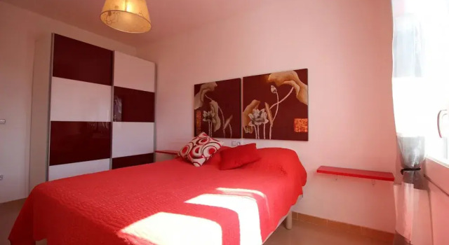 Apartment in Empuriabrava With Lake Views