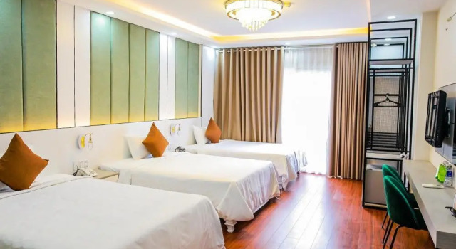 Трёхместный номер Standard с красивым видом из окна Mayana Hotel