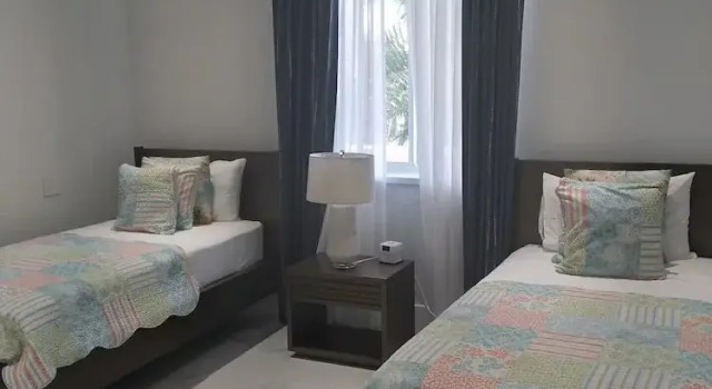 Апартаменты Luxury с 2 комнатами с видом на океан Garden Villa Condo at ONE Cable Beach