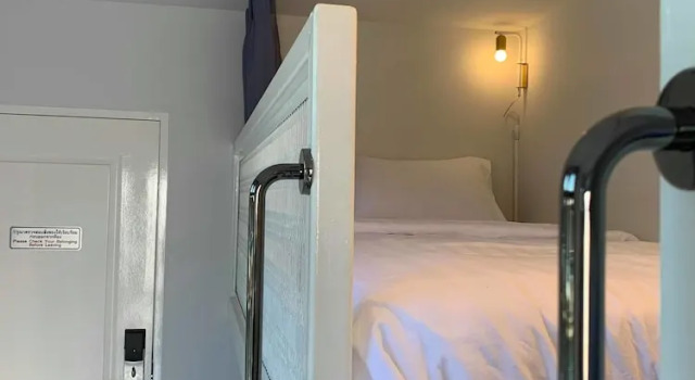 Кровать в общем номере (мужской номер) Rich8 Hostel