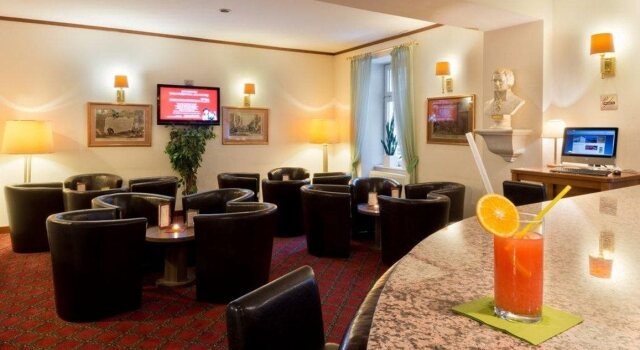 Theater Hotel Salzburg, Забронировать Отель Отели Окрестностей Зальцбурга 4 звезды, рядом с Аббатство Ноннберг, 4*