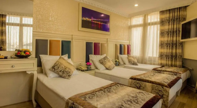 Трёхместный номер Best Nobel Hotel