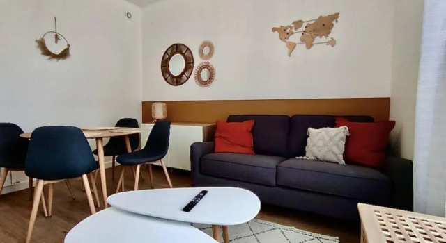 Апартаменты LAENNEC/ apprt 1 ch chaleureux/ proche centre-ville/ bus et tram à côté/ Saint-Martin