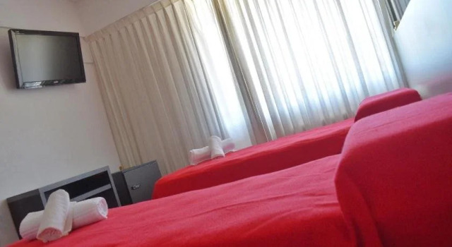 Hotel Don Carlos, Забронировать Отель Отели Вилья-Хесель с бассейном, рядом с Villa Gesell Beach, Бассейн