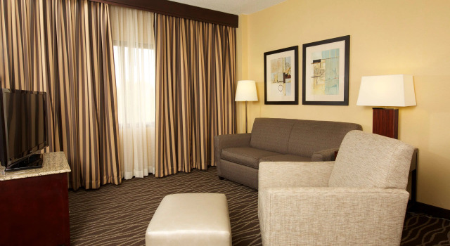 DoubleTree Suites by Hilton Raleigh-Durham, Забронировать Отель Дарем Raleigh-Durham Metropolitan Area