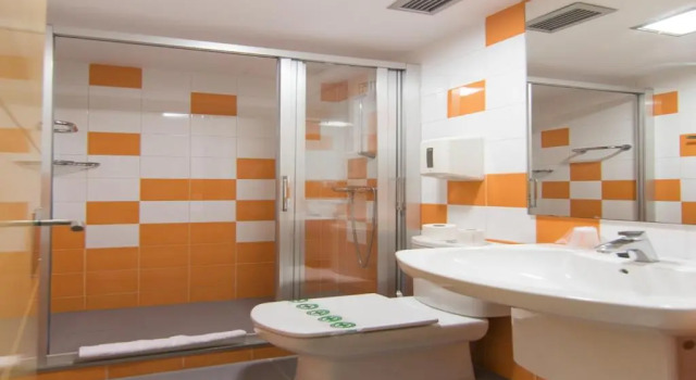Кровать в общем номере Albergue Inturjoven Chipiona