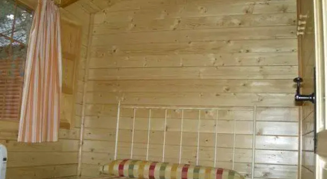 Camping Las Corralizas, Prenota Campeggio Campeggi e glamping a Alto Tajo, Campeggio