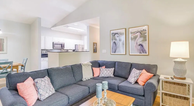 Snowbirds Welcome: Foley Condo w/ Pool Access, Boek Appartement Hotels in Alabama met parkeren, Parkeren