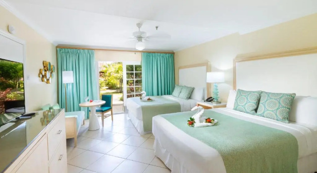 Двухместный номер Deluxe Bay Gardens Beach Resort and Spa
