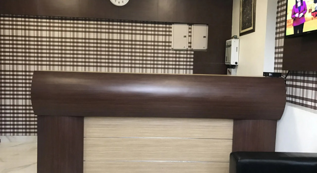 Elite Suites MINT Gomti Nagar, Забронировать Отель Отели Гомти Нагара с парковкой, Парковка