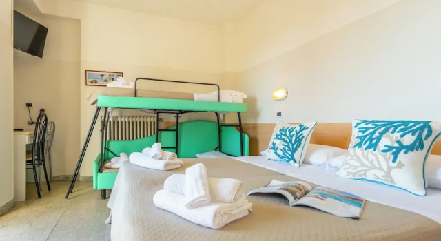 Четырёхместный номер Standard Hotel Selene - Vista Mare
