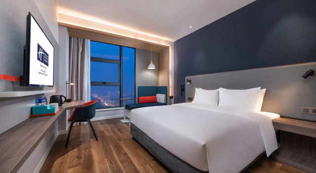 Номер Standard Holiday Inn Express Kaifeng City Center by IHG