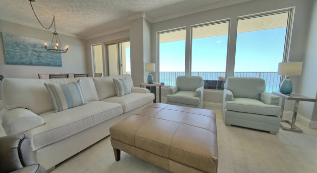 Номер Standard Gulf Front Condo with Beach Access and Beachside Pool - Unit 1604 by RedAwning