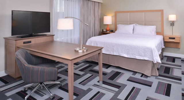 Студия Hampton Inn and Suites Ames, IA