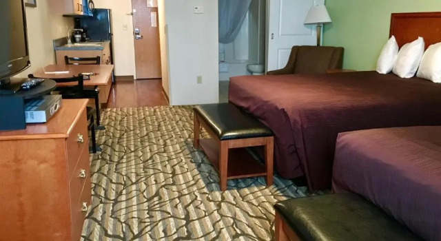 Четырёхместный номер Standard Aspen Suites Hotel Kenai