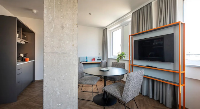 Апартаменты Deluxe LOGINN Hotel Offenbach