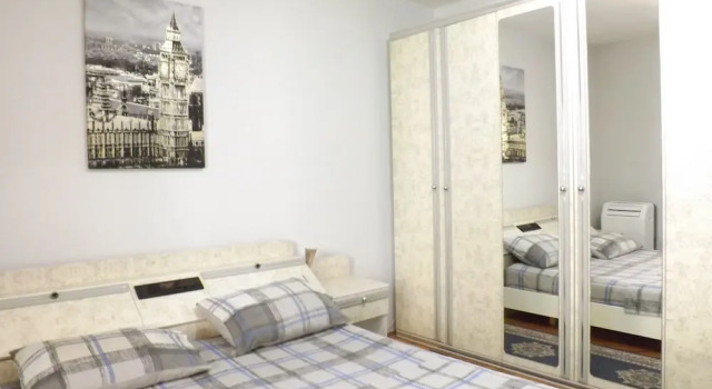 Three Bedroom Apartment With Garden