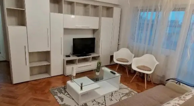 Апартаменты Piata Victoriei 2 Room Apartment