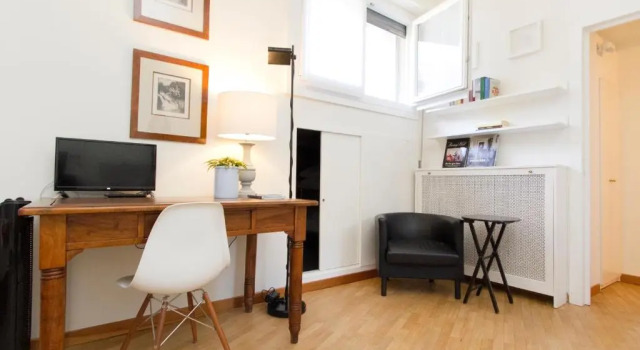 Amazing studio in San Babila, Забронировать Отель Отели Милана с завтраком, рядом с Универмаг Excelsior, Завтраки
