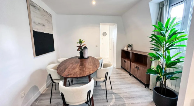 Апартаменты Copernic Right Luminous 2BR Apartment in Paris