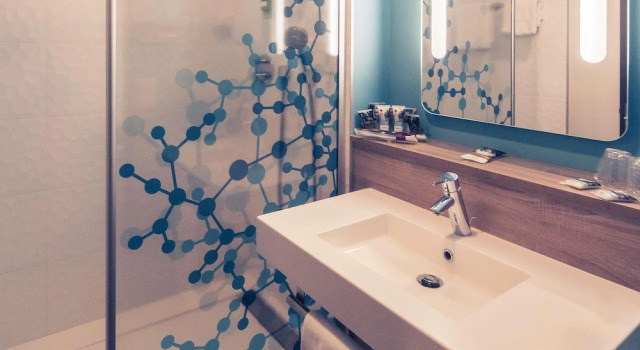 Пятиместный семейный номер Standard Mercure Poitiers Site du Futuroscope