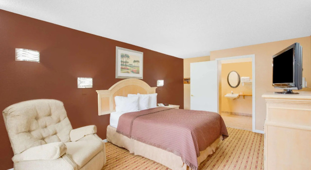 Двухместный номер Standard Columbus Inn and Suites