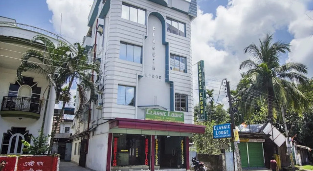 OYO 17216 Classic Lodge, Prenota Hotel Siliguri West Bengal