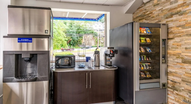 Motel 6 Elmsford, NY - White Plains