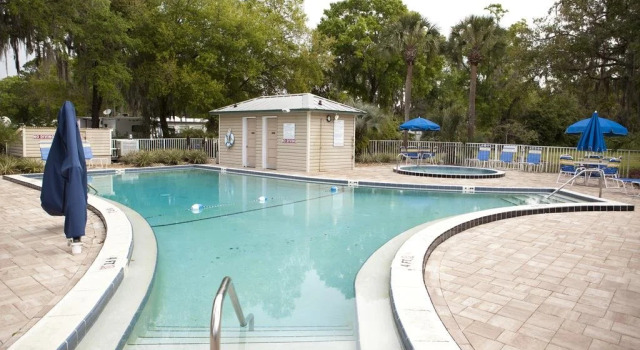 Tampa East RV Resort- Campground