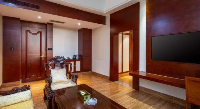 Люкс Business Haikou Kai Wei Hotel