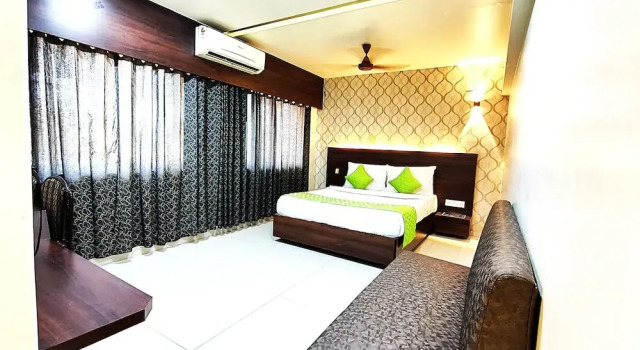 Hotel Express Airoli, Забронировать Отель Отели штата Махараштры 3 звезды, 3*