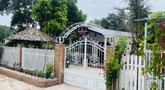 AHK Garden House - Modern garden house, near the beach, Забронировать Отель Фукуок Остров Фукуок