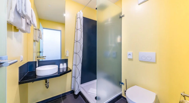 Кровать в общем номере Hostel Art & Style