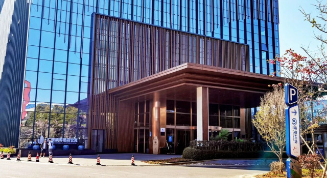 Kunming Xingyao Hotel, Rezerwuj Hotel Hotele w Guandu z basenem, Basen
