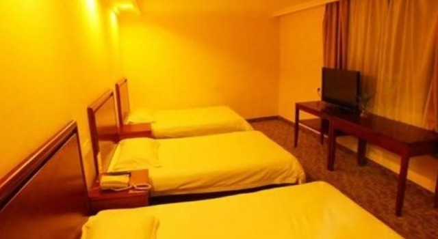 GreenTree Inn Shanghai Changyang Road Business Hotel, Varaa Hotelli Yangpu 
