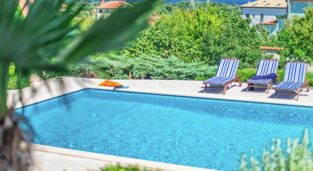 Вилла Spacious Detached Villa with Pool near Pula with sea View