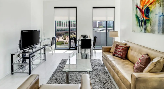 Bluebird Suites at Park Crest, Забронировать Апартаменты/квартира Маклин 