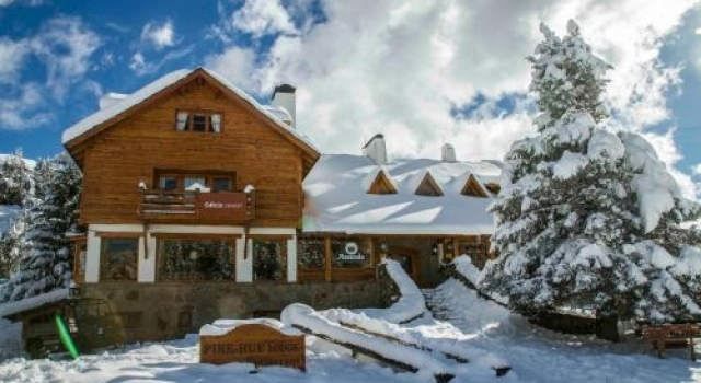 Pire-Hue Lodge, Забронировать Отель Отели Cerro Catedral 4 звезды, 4*