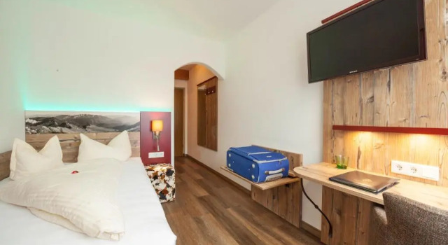 Номер Standard Raffls Hotel