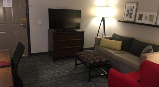 Двухместный люкс c 1 комнатой Country Inn & Suites by Radisson, Grand Rapids East, MI