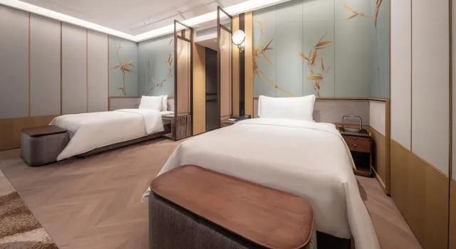 Двухместный номер Deluxe Tianfu Joyhub Air Hotel