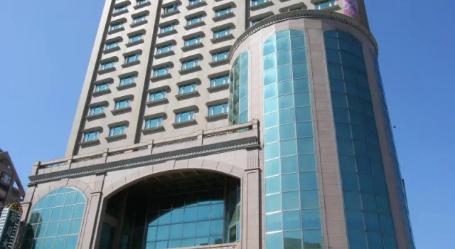 Highness Hotel