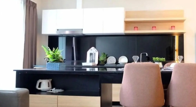 Номер Standard с 2 комнатами с балконом Wellness Chiang Mai Hotel