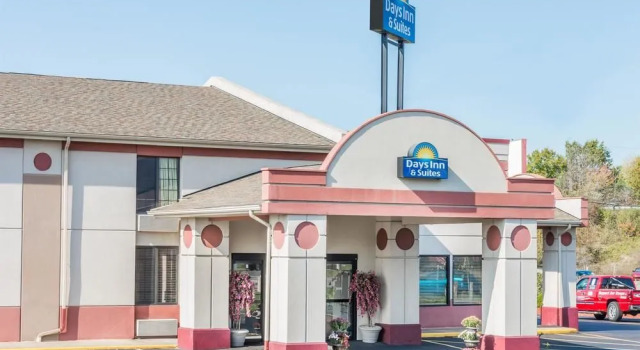 Days Inn And Suites Youngstown / Girard Ohio, Book Hotel Youngstown Ohio