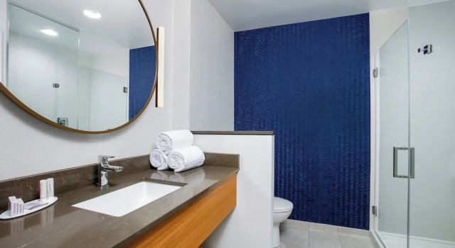 Четырёхместный номер Standard Fairfield by Marriott Inn & Suites Harrisburg West/Mechanicsburg